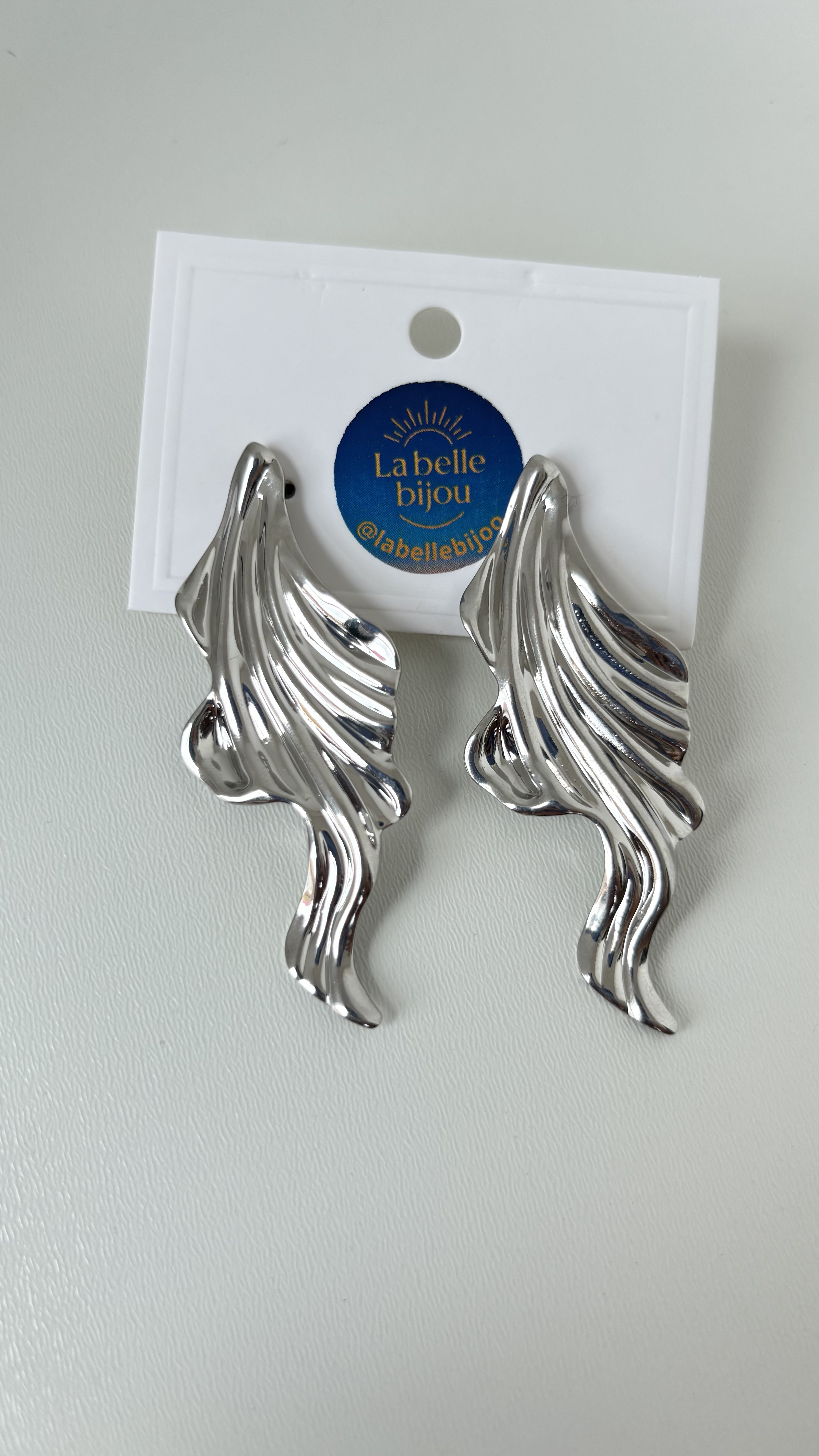 Brinco wave prata